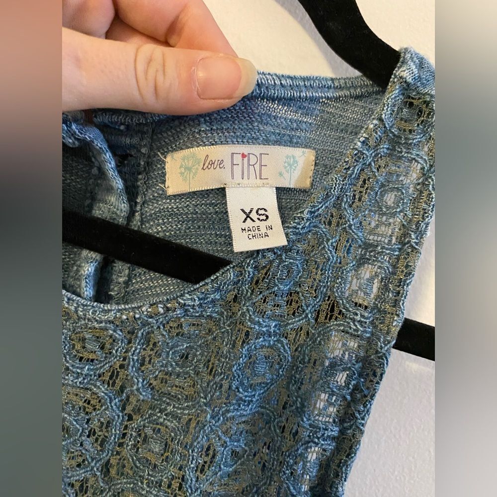 Love Fire, Teal Boho Crochet Sleeveless Flowy Top, Size XS, EUC - Picture 5 of 7